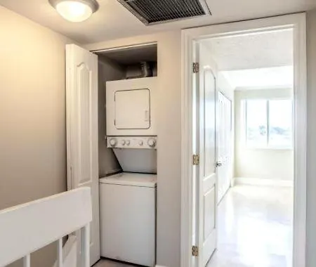 Un Appartement Chic Avec Une Excellente Remise A Neuf A Angers Pour Trois Visiteurs
