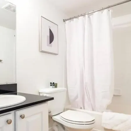 Un Appartement Chic Avec Une Excellente Remise A Neuf A Angers Pour Trois Visiteurs * Angers